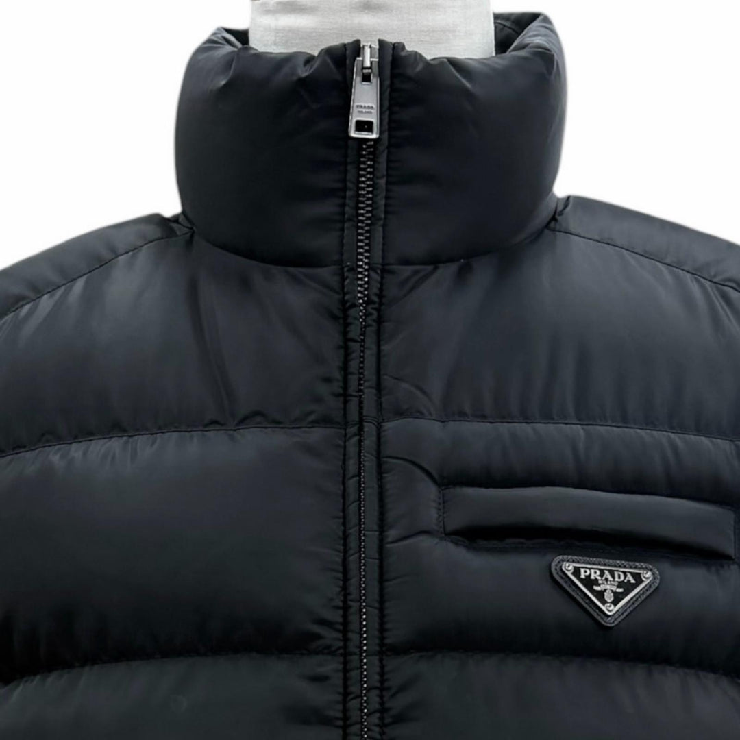 Great PRADA Down vest Triangle logo, triangle plate, zip-up black mens 48