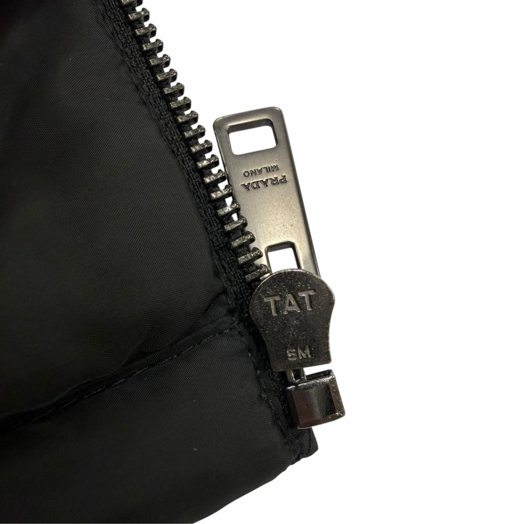 Great PRADA Down vest Triangle logo, triangle plate, zip-up black mens 48