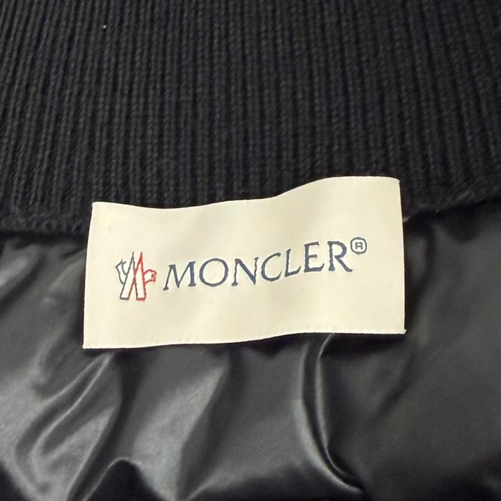 Great MONCLER Down jacket CARDIGAN TRICOT Logo patch with contrasting design XS