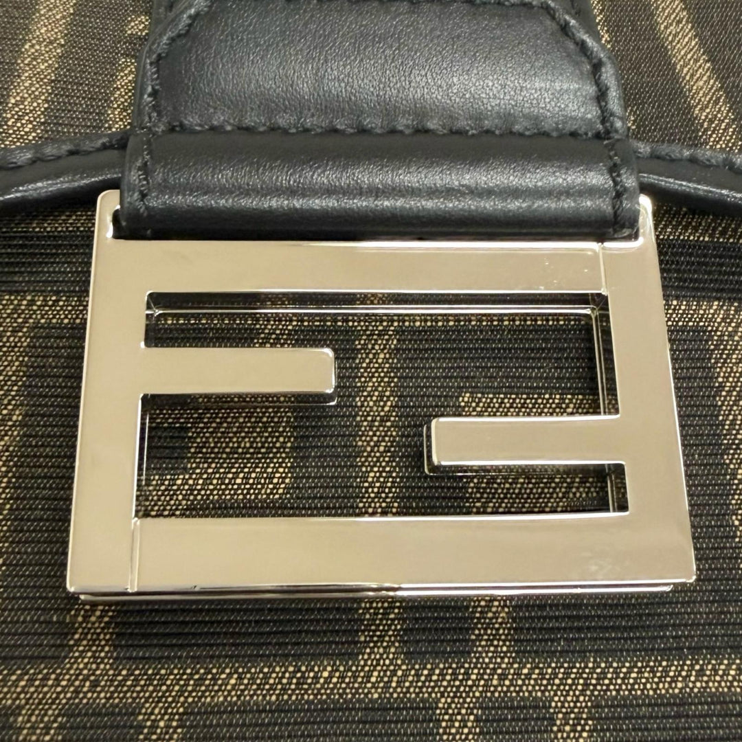 Great FENDI Shoulder Bag Zucca Pattern Double Baguette Brown canvas mens 7VA649