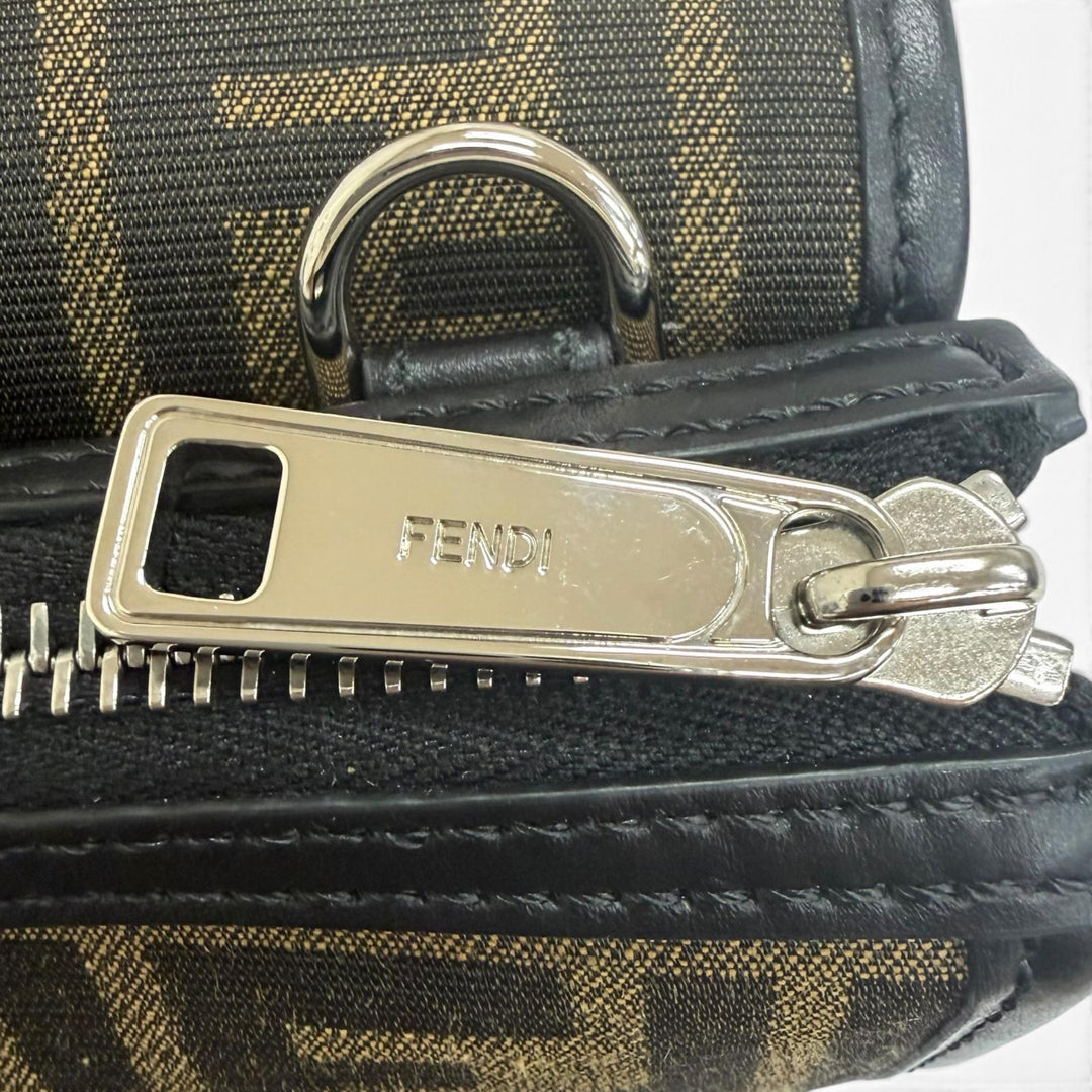Great FENDI Shoulder Bag Zucca Pattern Double Baguette Brown canvas mens 7VA649