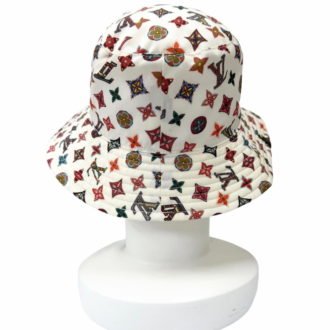 Great LOUIS VUITTON hat Bob Lovelygram white Nylon mens