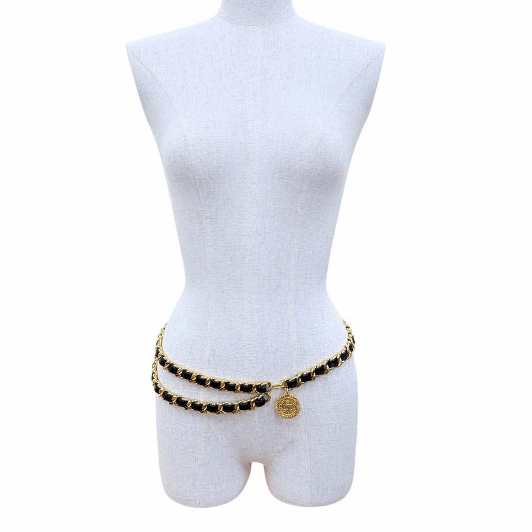Great CHANEL belt 31 RUE CAMBON COCO Mark Coin Motif Leather Double Chain gold