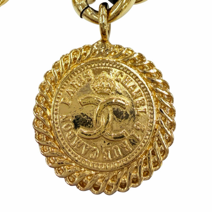 Great CHANEL belt 31 RUE CAMBON COCO Mark Coin Motif Leather Double Chain gold