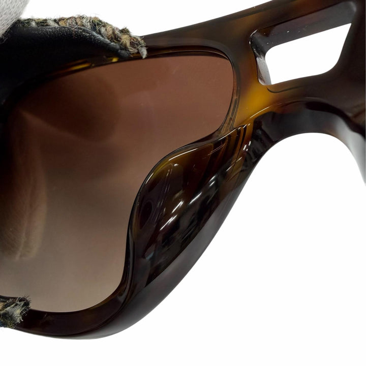 Very Good CHANEL pilot shape sunglasses Current model, tweed. Brown 25N 71734A