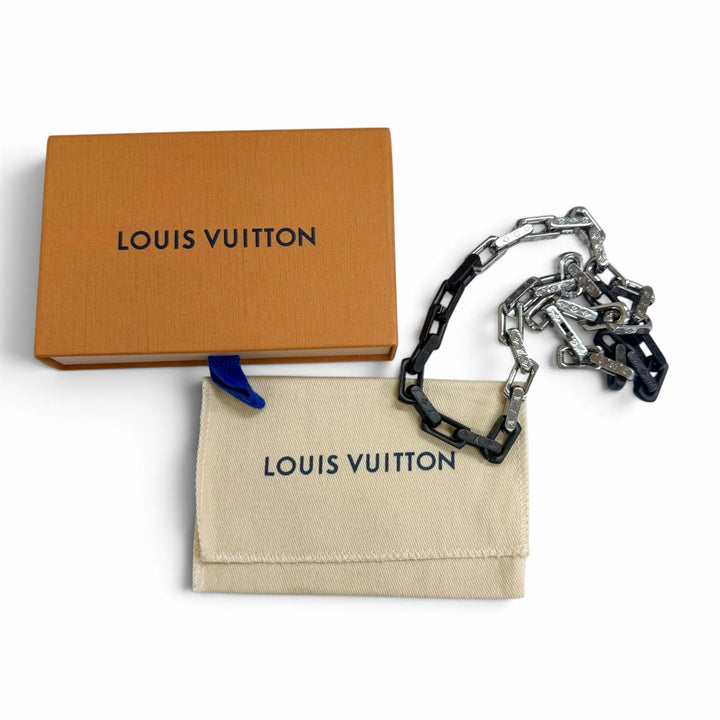 Great LOUIS VUITTON Collier Monogram Chain Necklace Silver