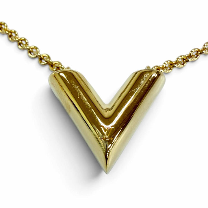 Excellent LOUIS VUITTON Necklace / Essential V V logo signature gold M00857