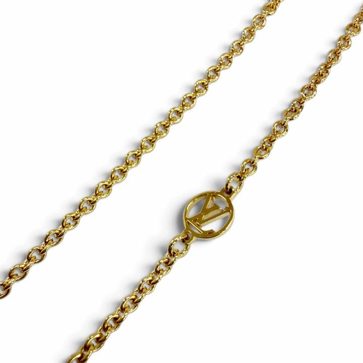 Excellent LOUIS VUITTON Necklace / Essential V V logo signature gold M00857
