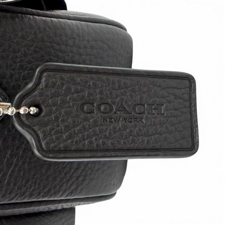 Pristine COACH Elias Refined Pebble Leather Cross Sling Bag Camera Bag CJ509