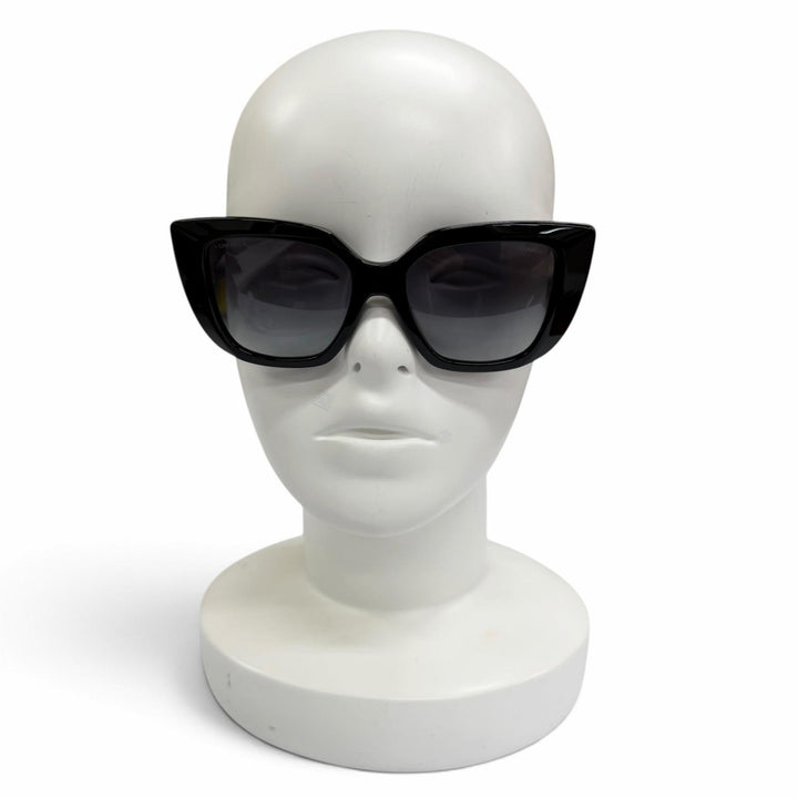 Excellent CHANEL Butterfly Shape Sunglasses Current product COCO Mark 26C A71770