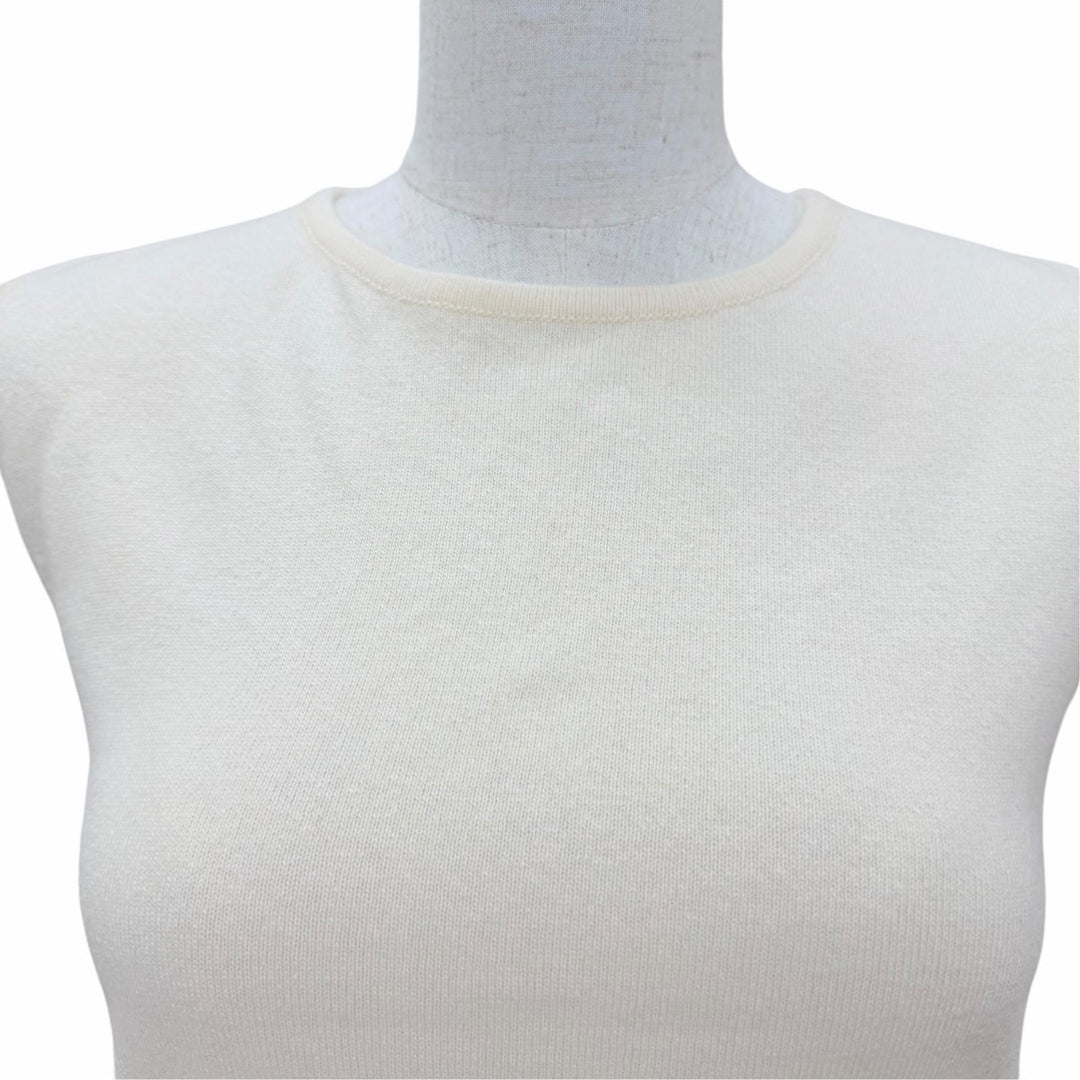 Pristine CHANEL knit COCO Mark Button Sleeveless Ivory cashmere 38 02A P19859