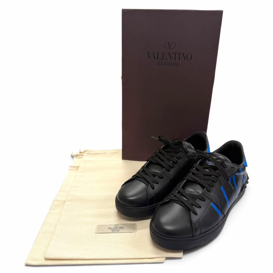Excellent Valentino Garavani Low cut sneakers Lace up black leather mens IT 40