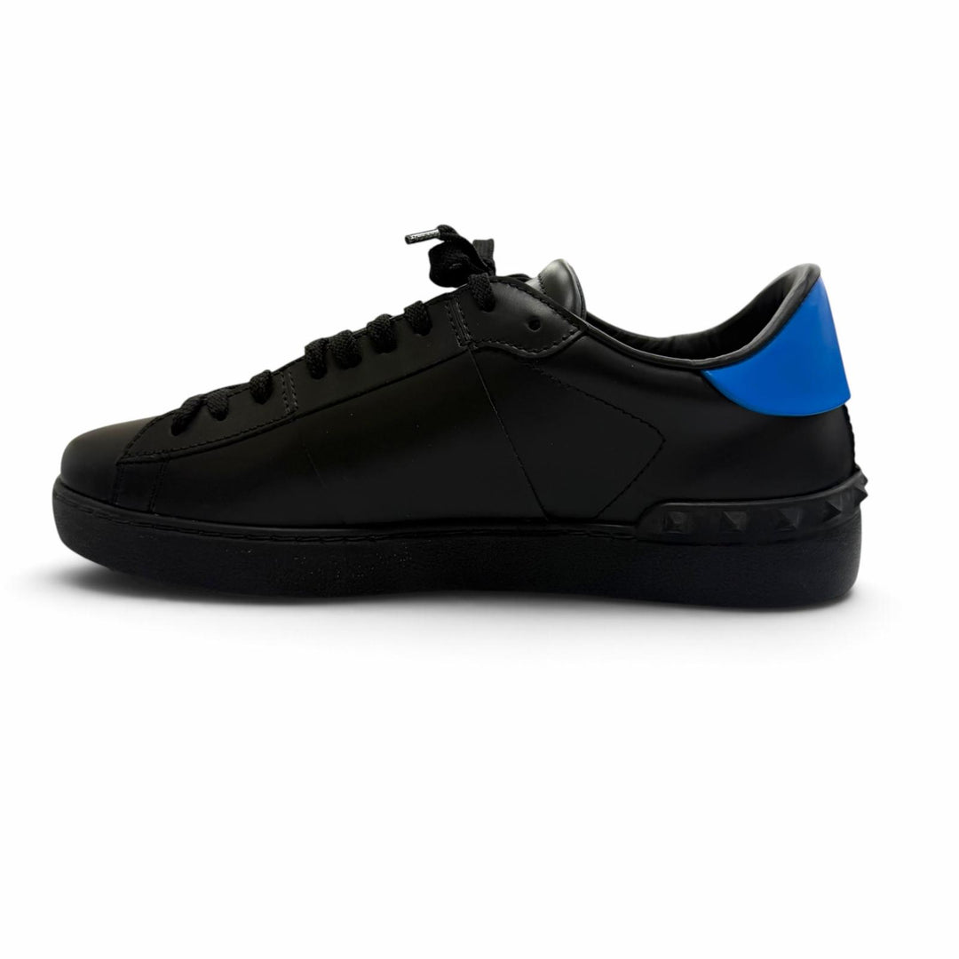 Excellent Valentino Garavani Low cut sneakers Lace up black leather mens IT 40