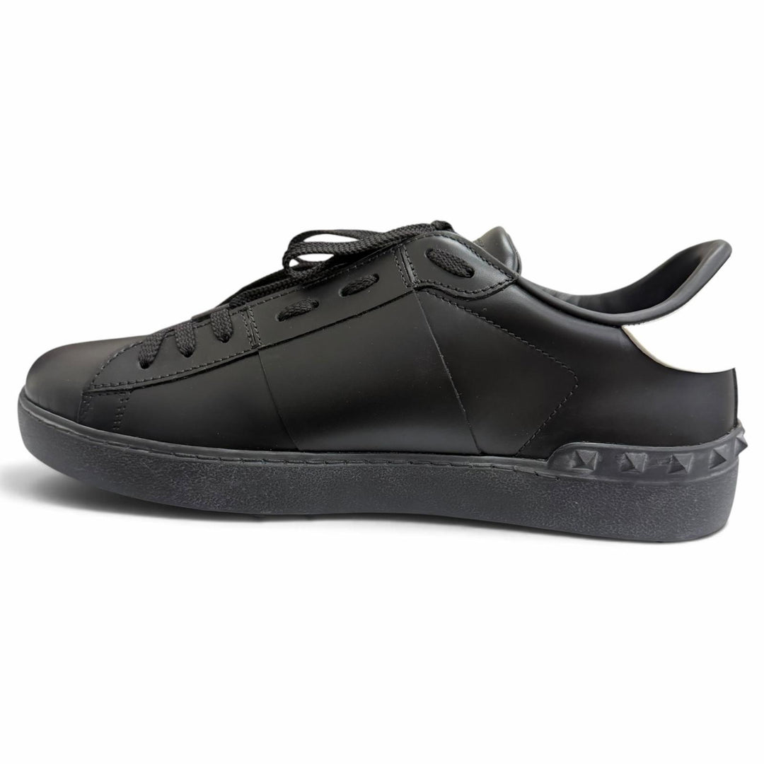 Excellent Valentino Garavani Low cut sneakers VLTN logo black leather mens IT 40