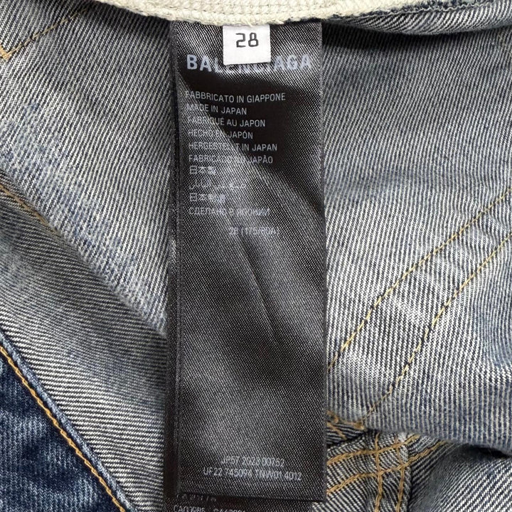 Great BALENCIAGA Denim pants Distressed finish, all-over logo prin. 28 745094