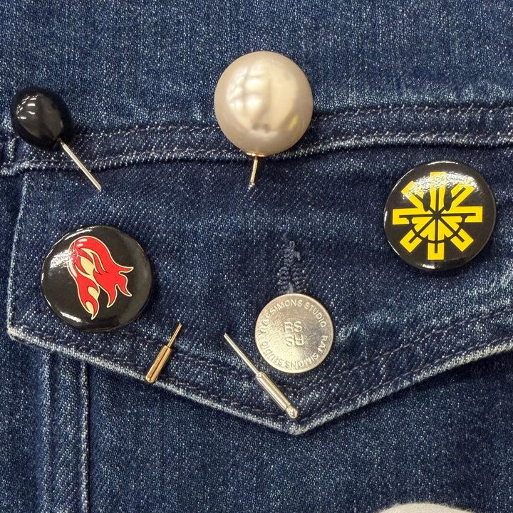 Excellent RAF SIMONS Denim Jacket DENIM SLIM FIT JACKET Comes with a pin badge