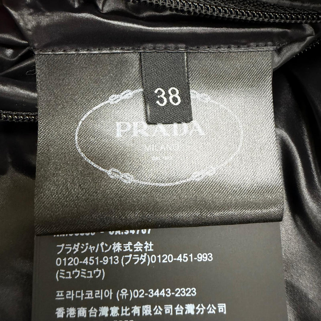 Excellent PRADA Down jacket Triangle Logo Cropped 2-Way Vest black 38 291805