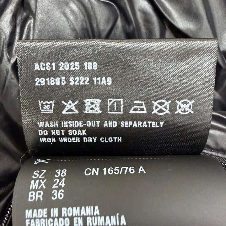 Excellent PRADA Down jacket Triangle Logo Cropped 2-Way Vest black 38 291805