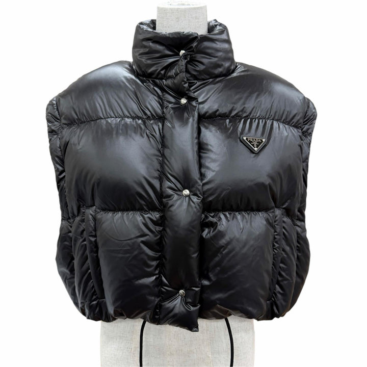 Excellent PRADA Down jacket Triangle Logo Cropped 2-Way Vest black 38 291805