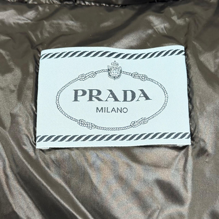 Excellent PRADA Down jacket Triangle Logo Cropped 2-Way Vest black 38 291805