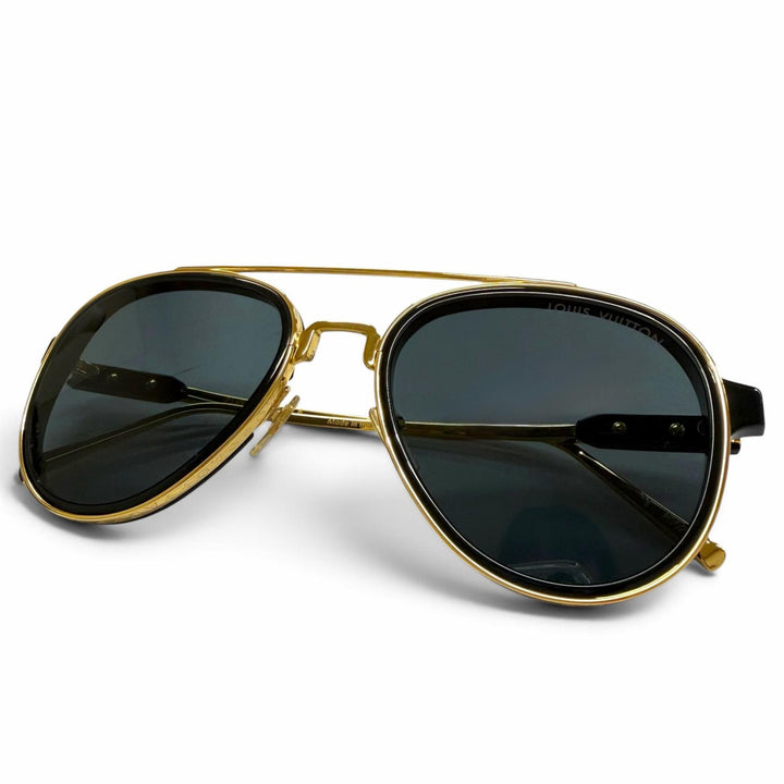 Great LOUIS VUITTON sunglasses LV Play Pilot Two Bridges gold mens Z1494U