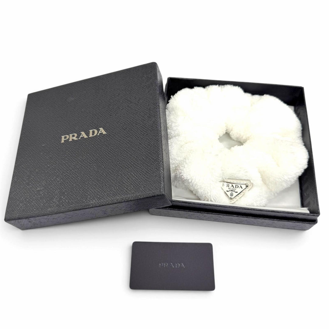 Pristine PRADA Shush Triangle with logo terry cloth hair accessory white 1IF015