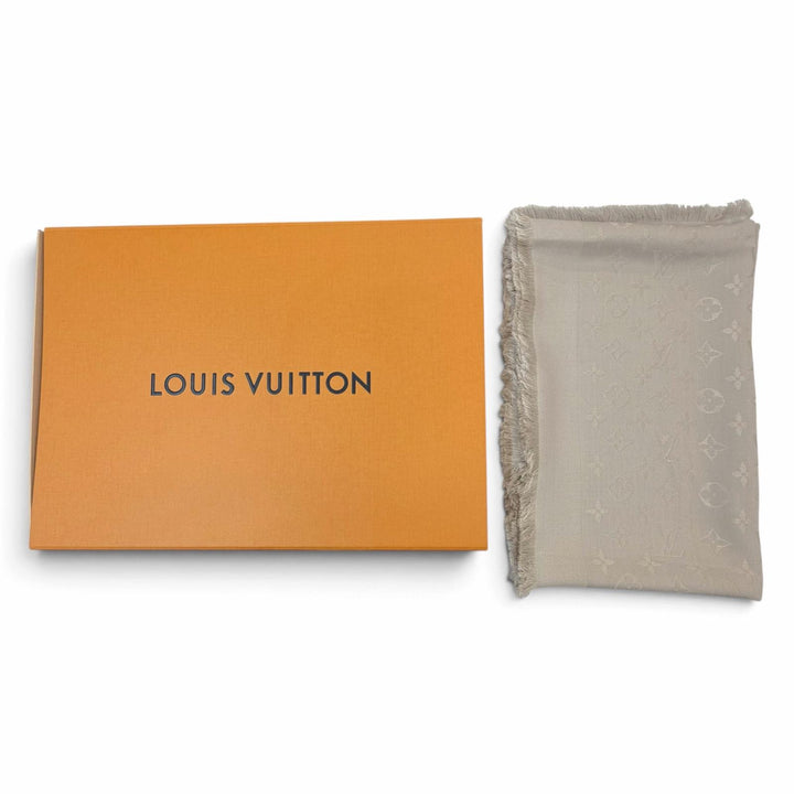 Excellent LOUIS VUITTON Stall Monogram fringed large shawl Gurege silk M71336