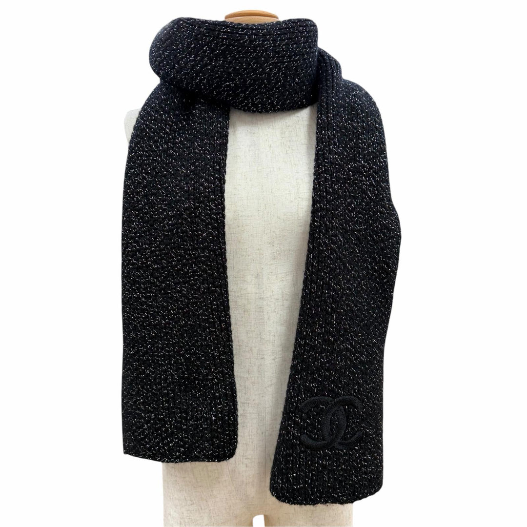 Great CHANEL Scarf COCO Mark Large Size Low Gauge Knit black cashmere Women
