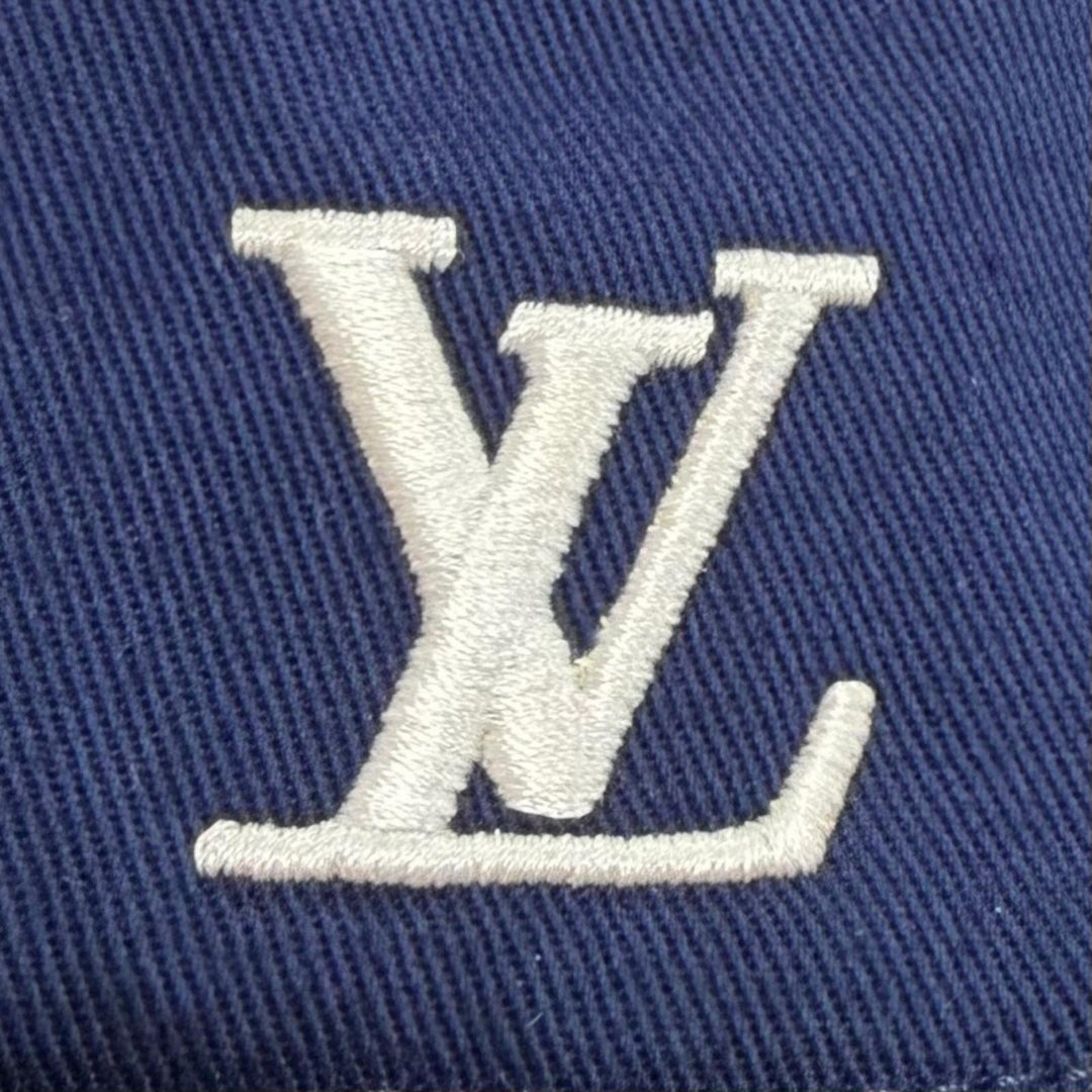 Great LOUIS VUITTON hat Shapka LV Graphical Stripe Navy cotton mens L M77623