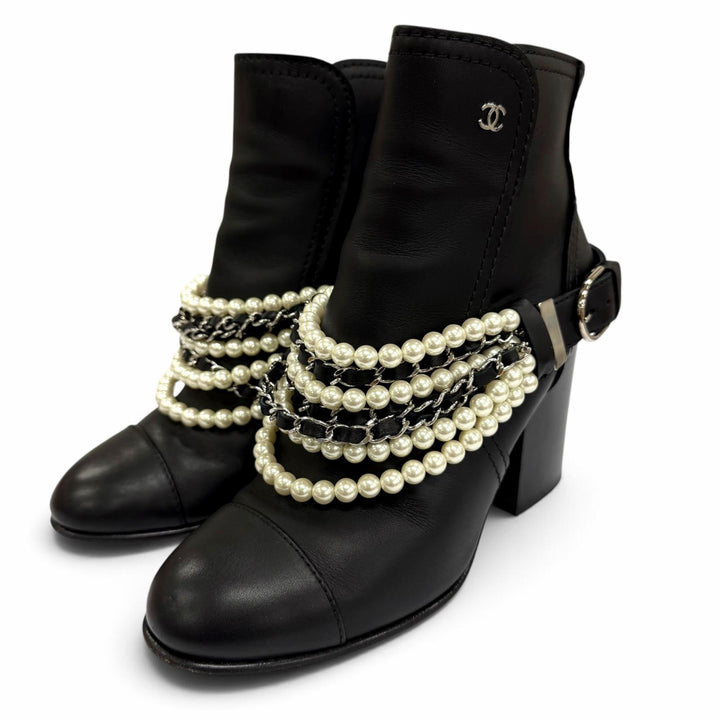 Great CHANEL boots COCO Mark Eco Pearl Chain Belt Leather black 36.5 G33932