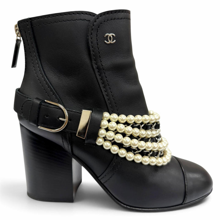 Great CHANEL boots COCO Mark Eco Pearl Chain Belt Leather black 36.5 G33932