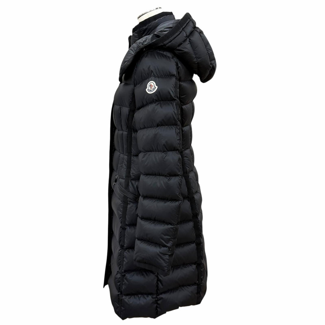 Excellent MONCLER down coat HERMINE Hood and logo patch included black Nylon 1