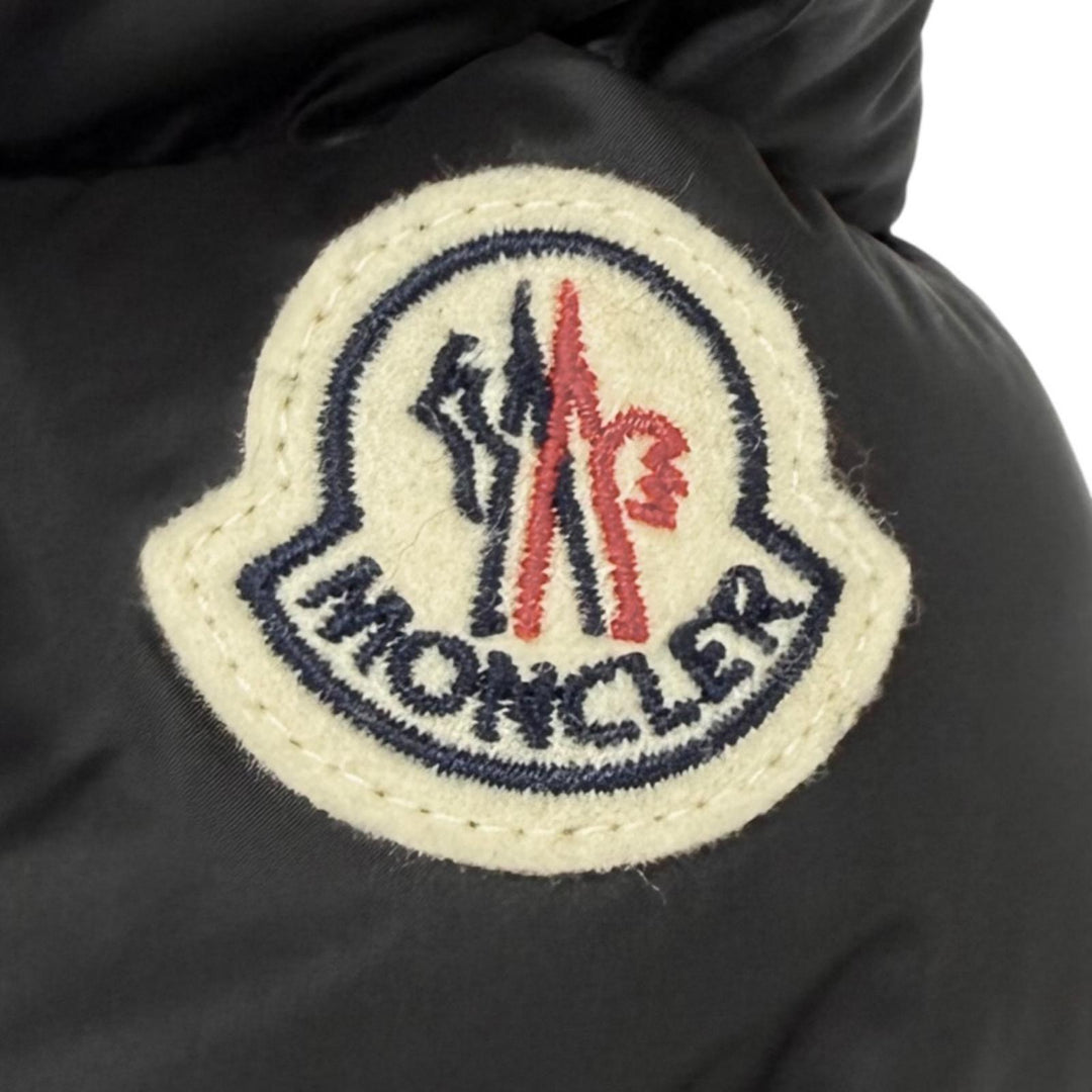 Excellent MONCLER down coat HERMINE Hood and logo patch included black Nylon 1