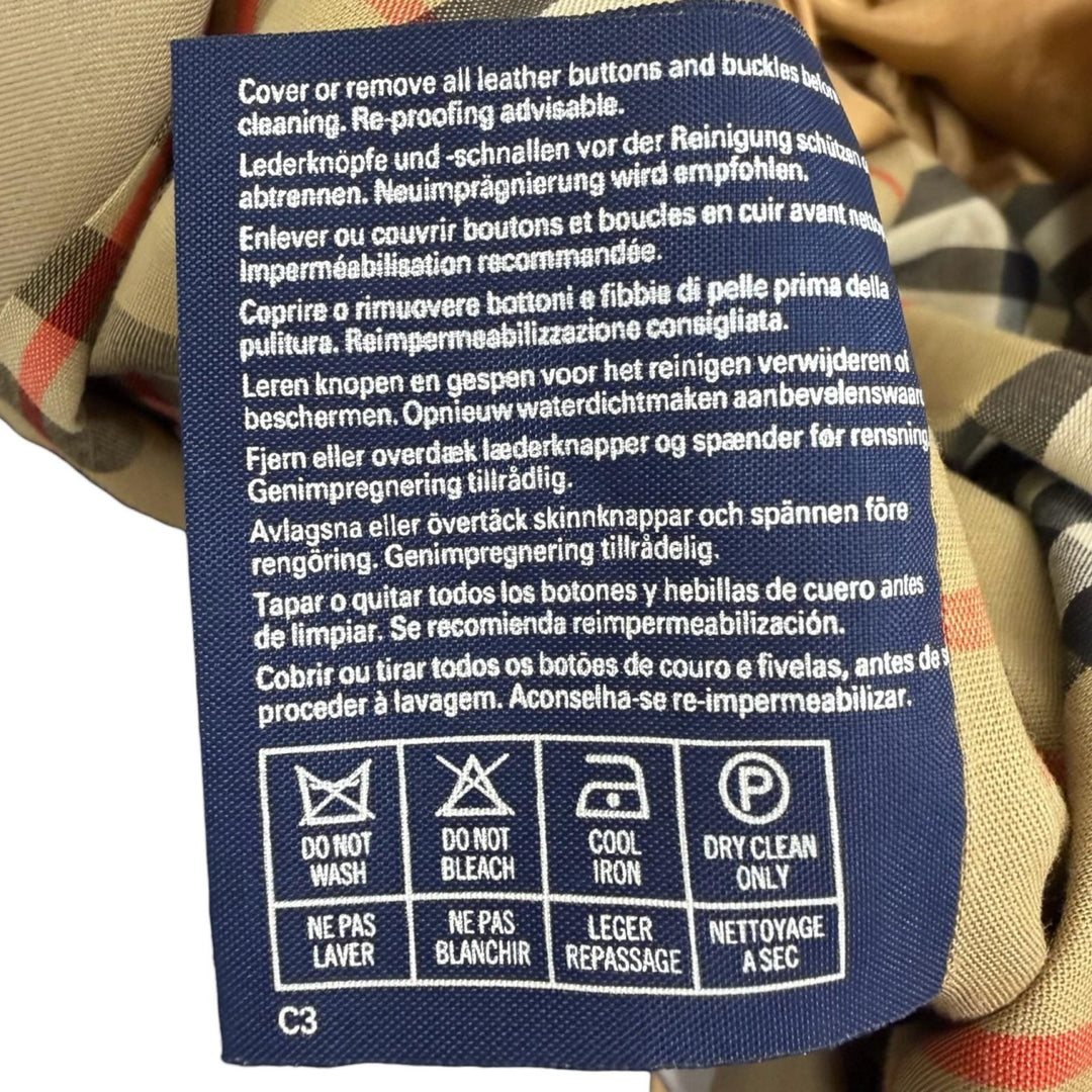 Pristine Burberrys coat Deadstock fly-front jacket with Nova Check pattern