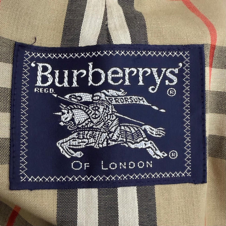 Pristine Burberrys coat Deadstock fly-front jacket with Nova Check pattern