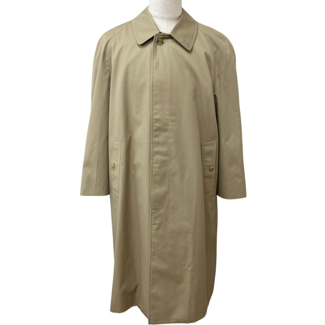 Pristine Burberrys coat Deadstock fly-front jacket with Nova Check pattern