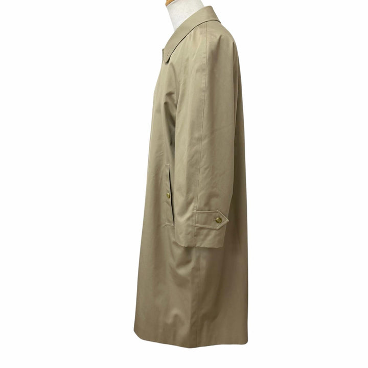 Pristine Burberrys coat Deadstock fly-front jacket with Nova Check pattern