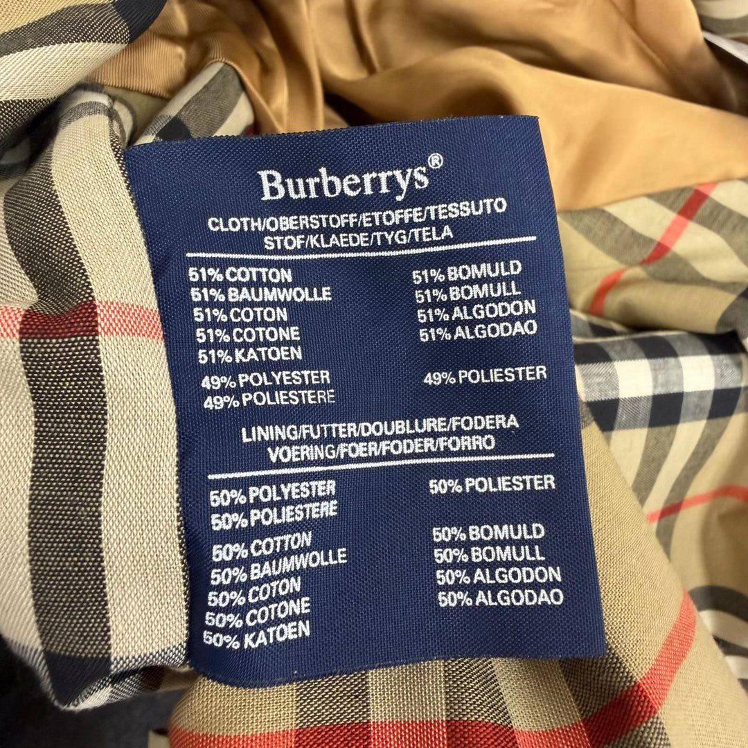 Pristine Burberrys coat Deadstock fly-front jacket with Nova Check pattern