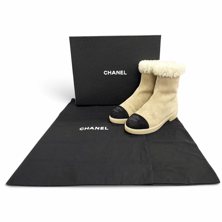 Pristine CHANEL short boots COCO Mark Back Zip Sheepskin Ankle Boots 37 G45941