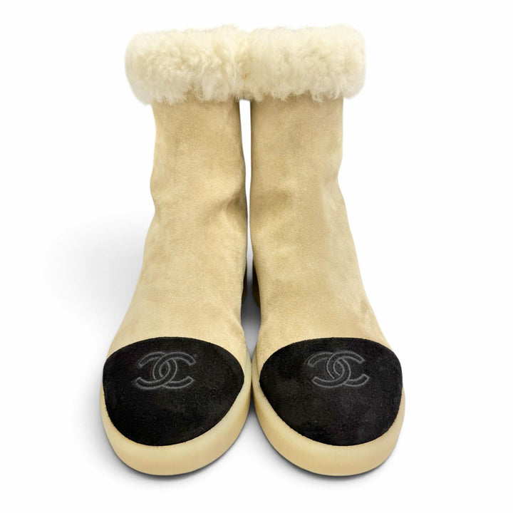 Pristine CHANEL short boots COCO Mark Back Zip Sheepskin Ankle Boots 37 G45941