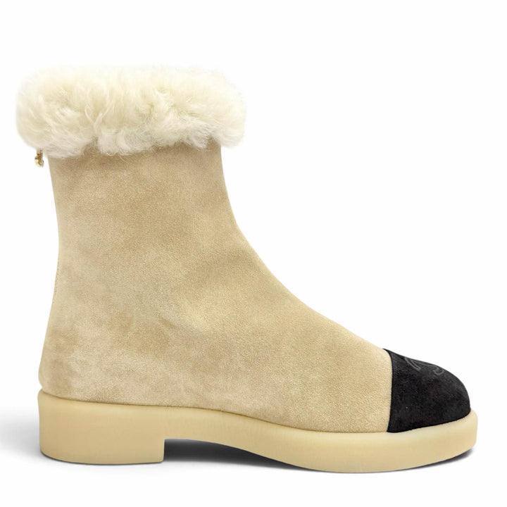 Pristine CHANEL short boots COCO Mark Back Zip Sheepskin Ankle Boots 37 G45941