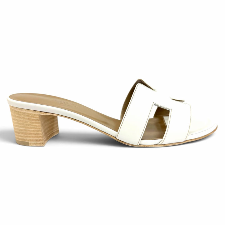 Pristine HERMES Sandals Oasis Mule white leather Women 37 H071002Z
