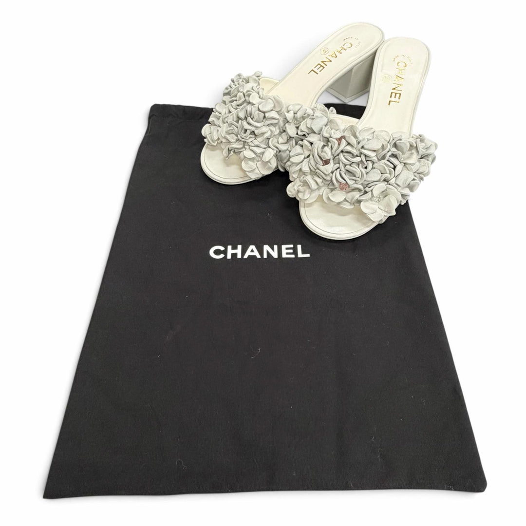 Pristine CHANEL COCO Mark beaded flower motif mule sandals gray 37.5 G46359