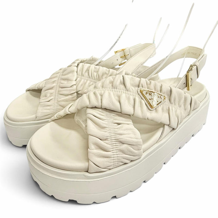 Great PRADA Matelassé leather platform sandals Triangle logo white 37 1XZ796