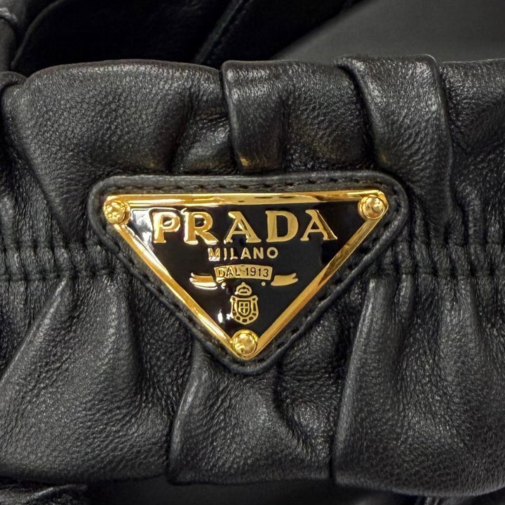 Pristine PRADA Matelassé leather platform sandals Triangle logo 35.5 1XZ796