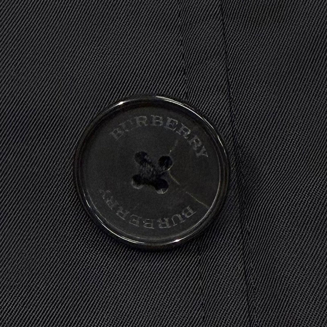 Excellent BURBERRY LONDON coat Silk blend quilted liner with padding black L