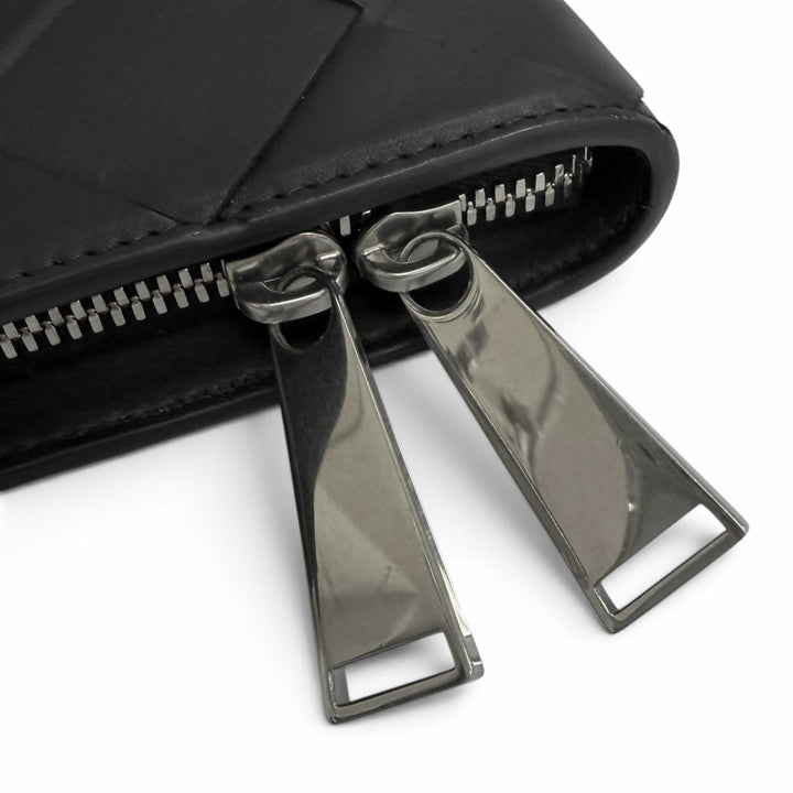 Great BOTTEGAVENETA Clutch bag MAXI INTRECCIATO black leather mens 629134
