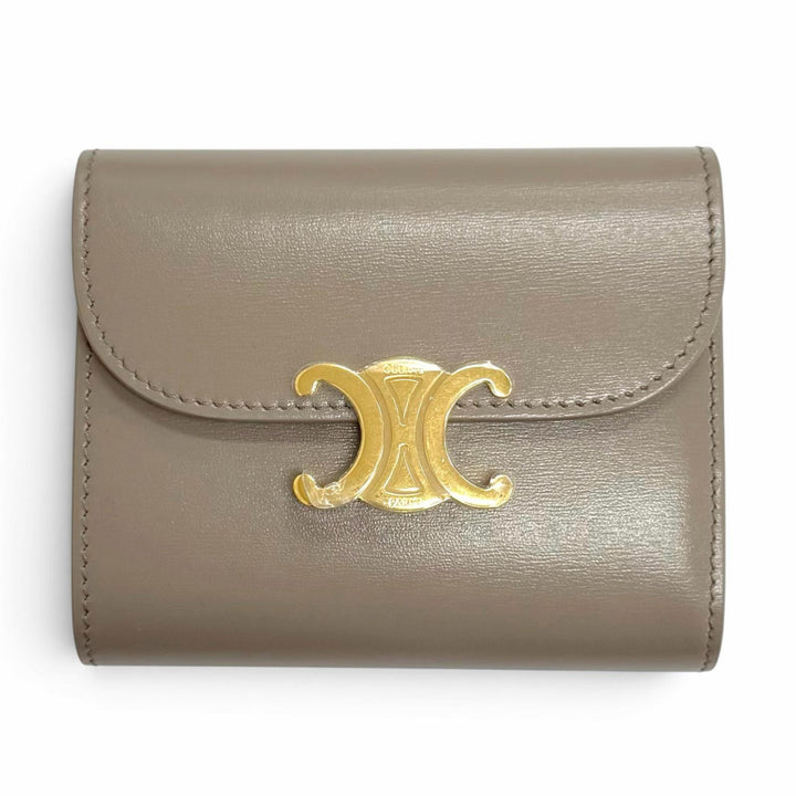 Pristine CELINE Tri-fold wallet Trionf Small Flap Wallet Shinycalfskin 10D783DPV