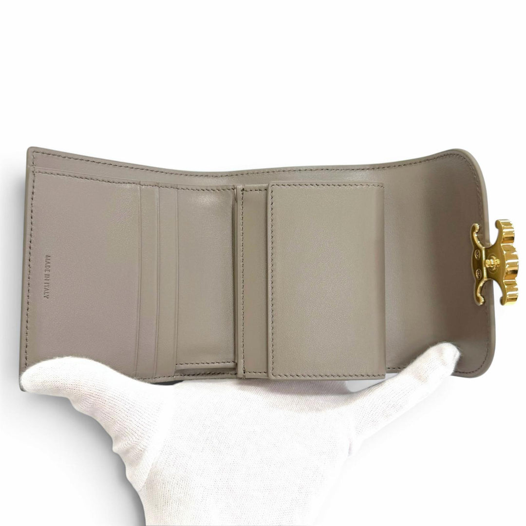 Pristine CELINE Tri-fold wallet Trionf Small Flap Wallet Shinycalfskin 10D783DPV