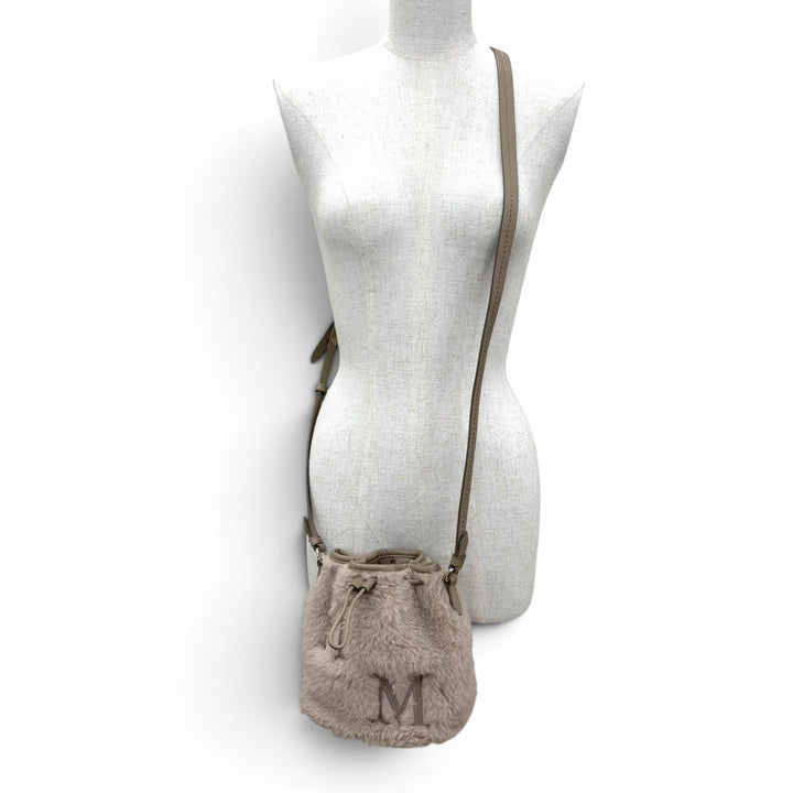 Excellent Max Mara Shoulder Bag Teddy Bucket Bag Logo embroidery, leather beige